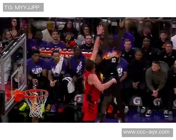 马卢阿奇生涯首秀表现亮眼4分钟内罚球1分并送出1次盖帽